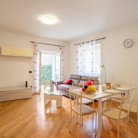 Escape Apartment *